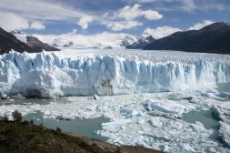 Geleiras reagem de maneiras diferentes ao aquecimento global