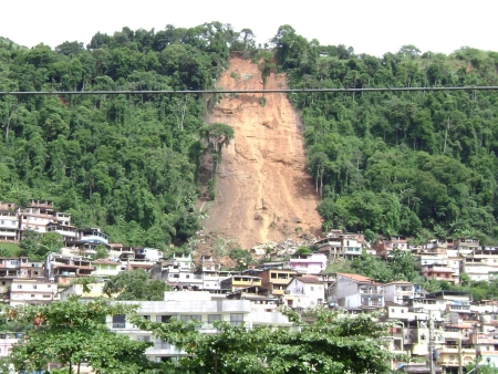 Modelo computacional pode prever deslizamentos e terremotos