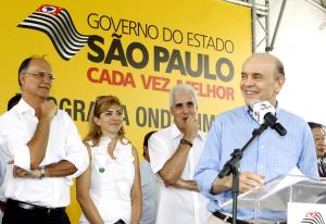 Serra inaugura três obras do Programa Onda Limpa