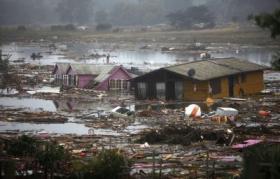 Terremoto desloca cidades